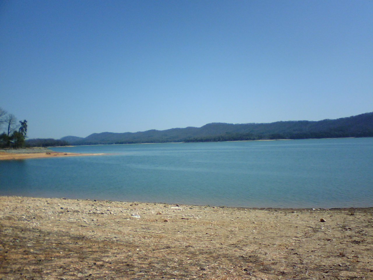 Norris Lake, North Shore of southern bend