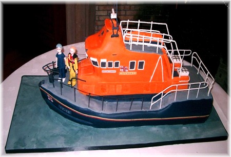 rescue-boat-cake.jpg
