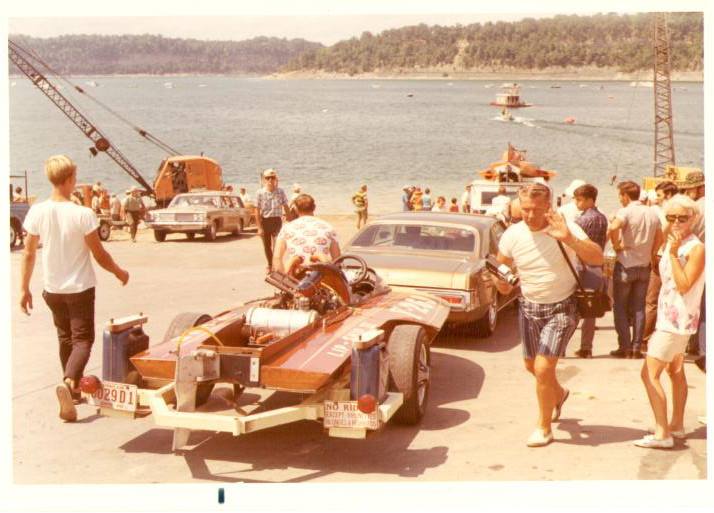 1970s boat race.jpg