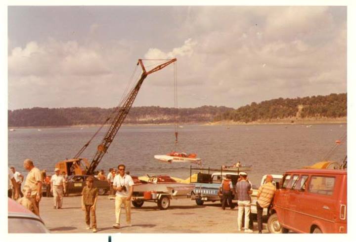 1970s boat raceb.jpg