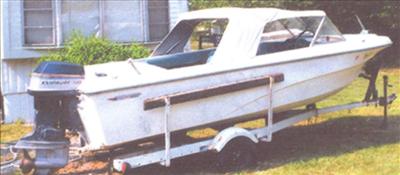 18 FT Mark Twain Outboard Boat and Trailer (Custom).JPG