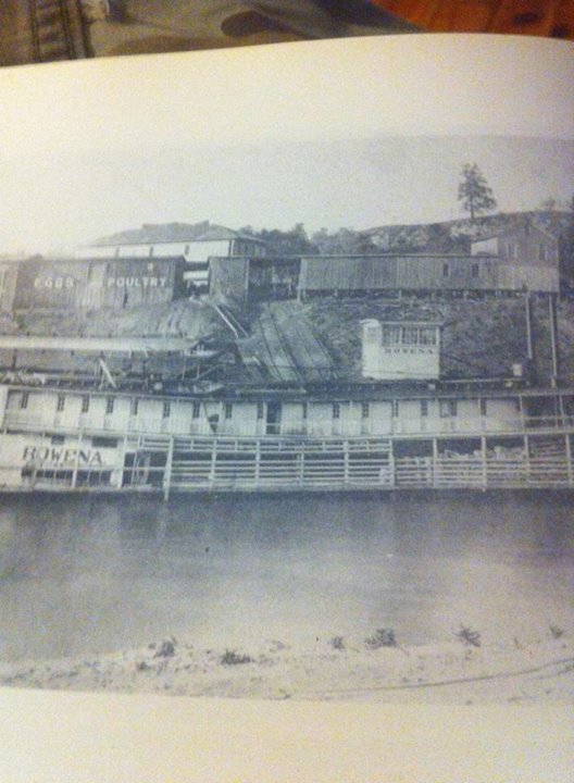 Rowena steamboat docked at Burnside prior to 1949