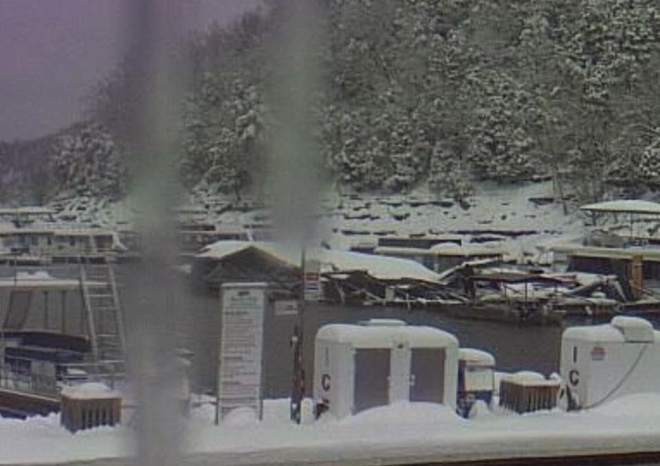 Beaver Creek Webcam photo shared by Rick Powell at lake cumberland boaters fb page.jpg